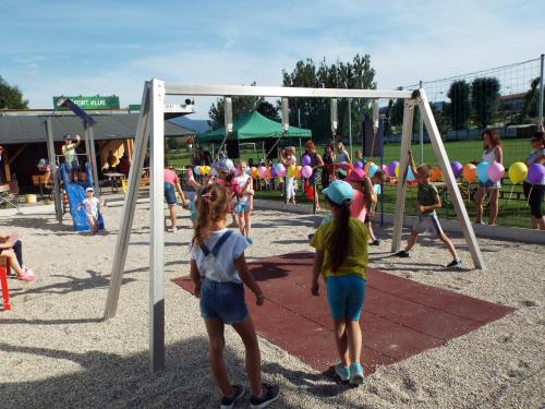 Otvorenie zrekonštruovaného detského ihriska na futbalovom ihrisku