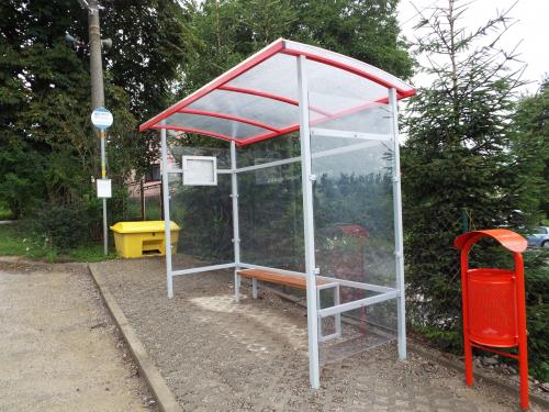 Dobudovanie autobusovej zástavky pri ZŠ