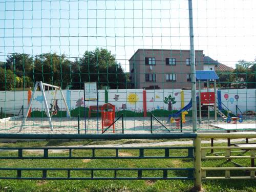 Rekonštrukcia detského ihriska na futbalovom ihrisku
