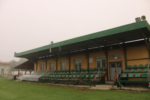 Rekonštrukcia tribúny futbalového štadiónu a striedačiek náhradníkov